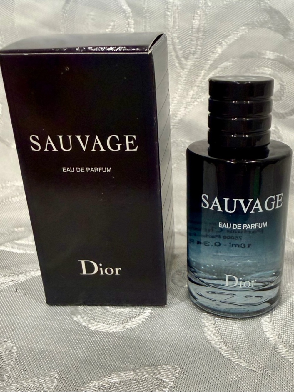 Dior Sauvage Eau de Parfum Black and Blue Bottle